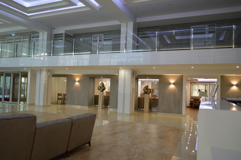 Apart Hotel 92/2 Karagandy Exterior foto